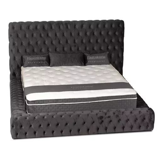 Hazenkamp Chesterfield Bed  (200685)