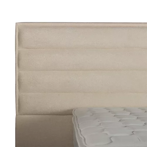 Hazenkamp Cream Bed  (201353)